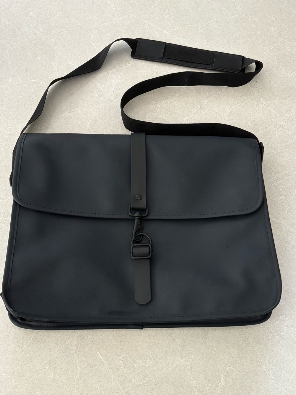 Rains Gray Blue Navy Waterproof Matte Laptop Messenger Bag Crossbody Travel